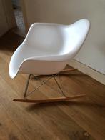 Schommelstoel replica Eames wit, Ophalen of Verzenden, Zo goed als nieuw
