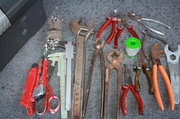 gereedschap  kist volhandgereedschap  koopje  bieden beschikbaar voor biedingen