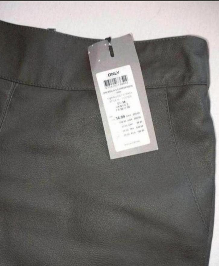 Leren donkergroene only rok suede mt 34  ehv 5655, Kleding | Dames, Rokken, Zo goed als nieuw, Maat 34 (XS) of kleiner, Groen