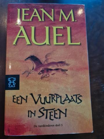 Een Vuurplaats in Steen - Jean M. Auel beschikbaar voor biedingen
