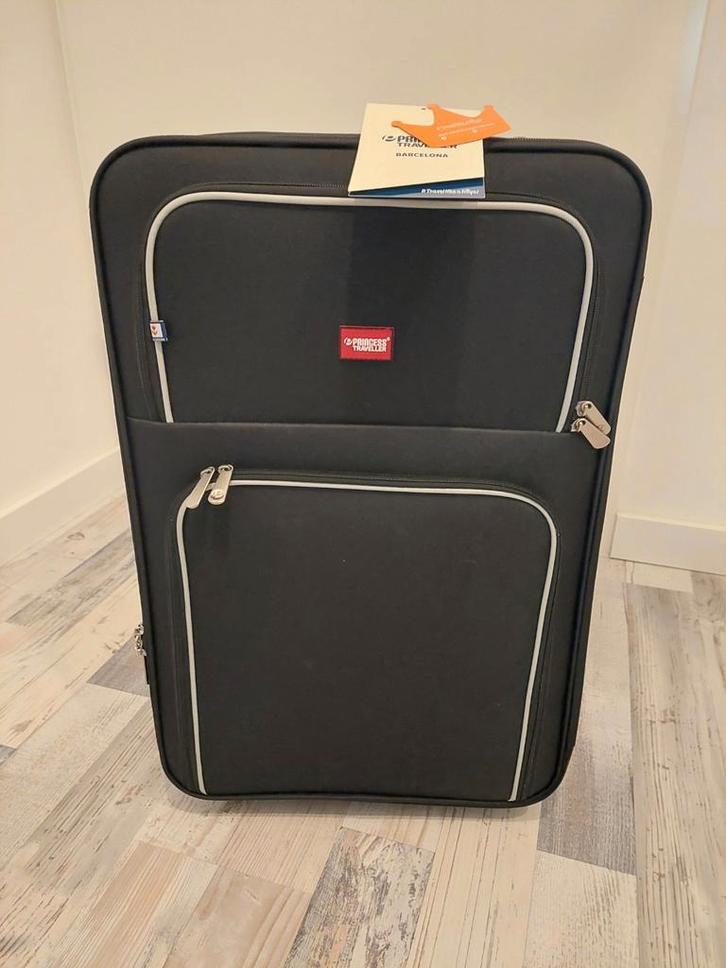 Princess Traveller Barcelona Koffer Maat M, Sieraden, Tassen en Uiterlijk, Koffers, Zo goed als nieuw, Zacht kunststof, 50 tot 60 cm