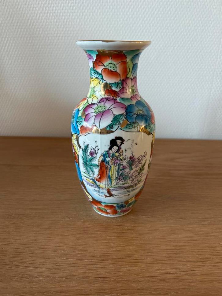 Prachtige Chinese vaas (21 cm), Antiek en Kunst, Antiek | Vazen, Ophalen of Verzenden