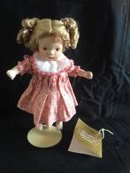 Franklinmint pop 22 cm lang porselein, Verzamelen, Poppen, Ophalen of Verzenden, Nieuw, Pop