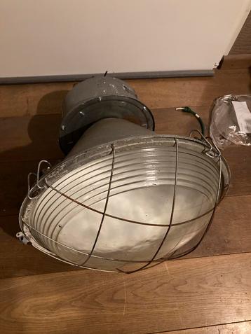 XXL fabriekslamp industriële lamp beschikbaar voor biedingen