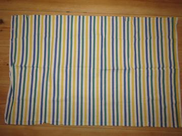 Vintage lap stof wit, geel, groen, blauw gestreept beschikbaar voor biedingen