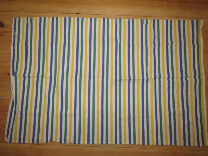 Vintage lap stof wit, geel, groen, blauw gestreept, Hobby en Vrije tijd, Stoffen en Lappen, Zo goed als nieuw, Katoen, 30 tot 120 cm