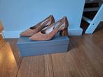 Damesschoenen merk Lilian maat 38, Pumps, Lilian, Beige, Nieuw