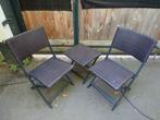 Rotan set: 2 stoelen + krukje/tafeltje, Ophalen, Zo goed als nieuw, Rotan, Inklapbaar