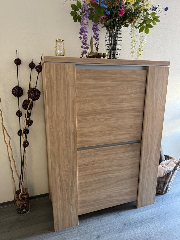 Mooie Ruime Buffetkast (Z.G.A.N), Huis en Inrichting, Kasten | Buffetkasten, Nieuw, 150 tot 200 cm, 100 tot 150 cm, 50 tot 75 cm