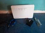 Experia box V8 - router + internetkabel + ophanging, Computers en Software, Routers en Modems, Ophalen of Verzenden, Zo goed als nieuw