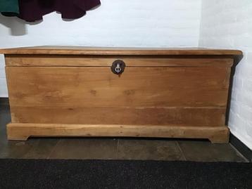 Opberg/ speelgoedkist beschikbaar voor biedingen