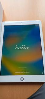 iPad model A1822 gold 32GB, Computers en Software, Apple iPads, 10 inch, Gebruikt, 32 GB, Apple iPad