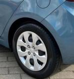 Zomerbanden Pirelli 185/65 R 15 op stalen wielset met deksel, Auto diversen, Wieldoppen, Ophalen, Zo goed als nieuw