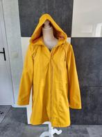 Leuke jas/regenjas in de kleur geel maat 46, Ophalen of Verzenden, Zo goed als nieuw, Regenjas, Dames