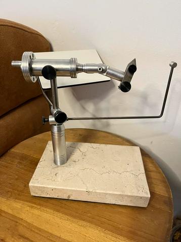 Custom Made Rotating Vise beschikbaar voor biedingen