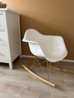 Eames Schommelstoel zgan babykamer kinderkamer, Huis en Inrichting, Ophalen, Kunststof, Wit, Zo goed als nieuw