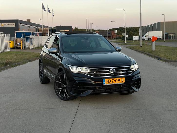 Volkswagen Tiguan R 2.0 235KW DSG 2022 Zwart, Auto's, Volkswagen, Bedrijf, Tiguan, ABS, Achteruitrijcamera, Adaptieve lichten