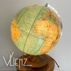 Vintage, retro Räth globe, wereldbol 1981, houten voet, Verlicht, Gebruikt, Ophalen