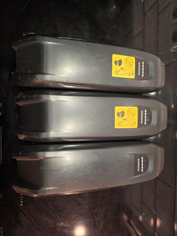 Shimano BT-E8014 Accu - 3 stuks, Fietsen en Brommers, Fietsaccessoires | Fietsaccu's, Gebruikt, Ophalen of Verzenden