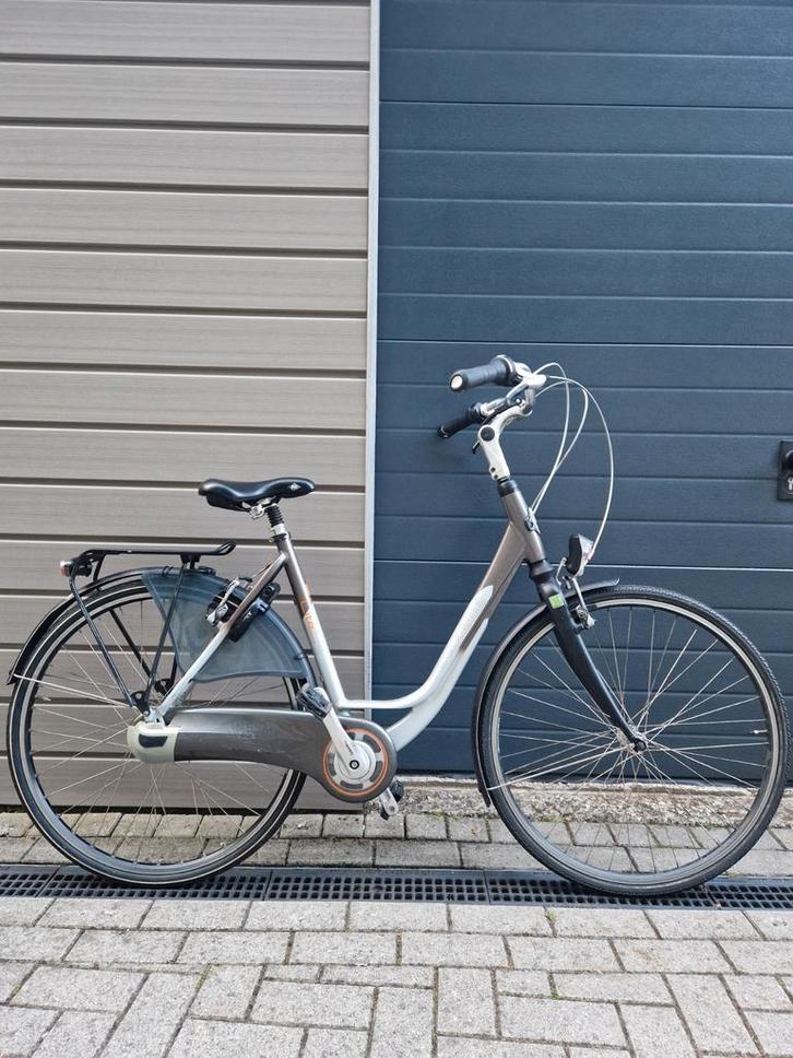 Gazelle orange lite line damesfiets 28 inch, Fietsen en Brommers, Fietsen | Dames | Damesfietsen, Gebruikt, Gazelle, Versnellingen