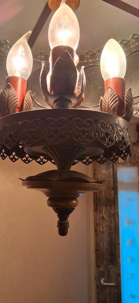 Zeer oude kasteel lamp, Huis en Inrichting, Lampen | Kroonluchters, Gebruikt, Glas, Metaal, Ophalen of Verzenden