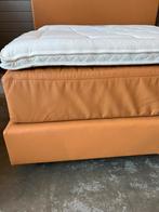 Boxspring van kuperus hand made, Huis en Inrichting, Ophalen, Bruin, Tweepersoons, Zo goed als nieuw