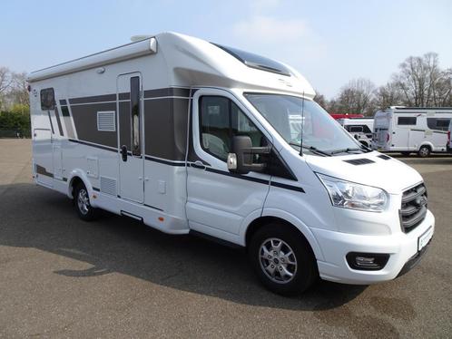 Zeer jonge Carado T447 edition 24 met garantie, Caravans en Kamperen, Campers, Bedrijf, Half-integraal, tot en met 4, Carado, Diesel