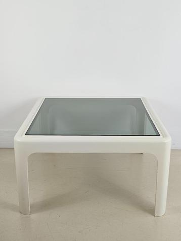 Vintage space age salontafel tafeltje tafel bijzettafel beschikbaar voor biedingen