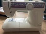 Toyota Naaimachine - Defect, maar potentieel!, Hobby en Vrije tijd, Naaimachines en Toebehoren, Ophalen, Gebruikt, Naaimachine