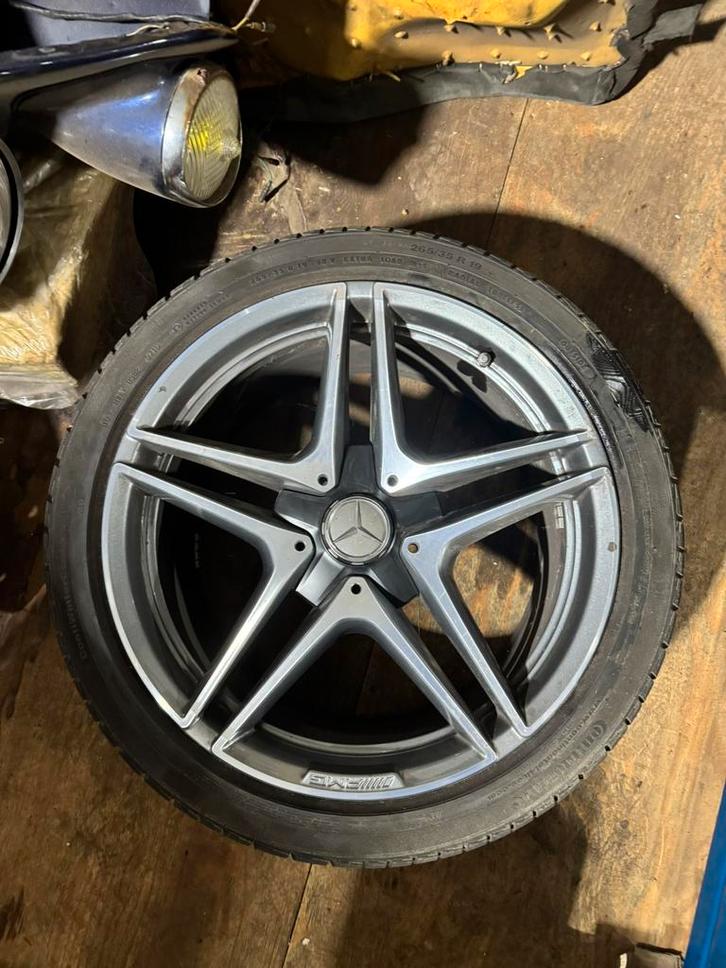 Mercedes C63s breedset winter., Auto-onderdelen, Banden en Velgen, Banden en Velgen, Winterbanden, 18 inch, 265 mm, Ophalen
