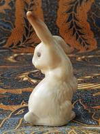 Mooi oud konijn van SylvaC porselein uit Engeland 9,8 cm., Ophalen of Verzenden