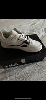 Phila sneakers zgan 38,5, Ophalen of Verzenden, Zo goed als nieuw, Sneakers of Gympen