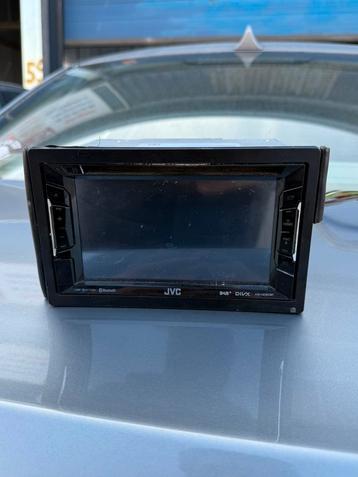 JVC auto radio met scherm  beschikbaar voor biedingen
