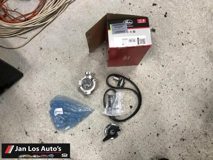 Distributieset VW T6 2.0 TDI (15-'20) KP15678XS + waterpomp, Auto-onderdelen, Motor en Toebehoren, Volkswagen, Gebruikt, Ophalen of Verzenden