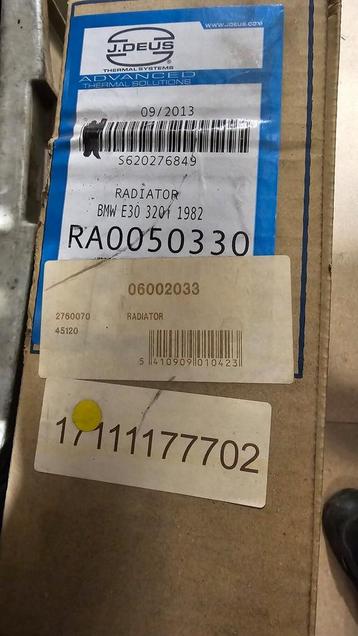 Radiateur 450x375x25 MM schakel BMW 3 serie E30 6 cyl 171111 beschikbaar voor biedingen