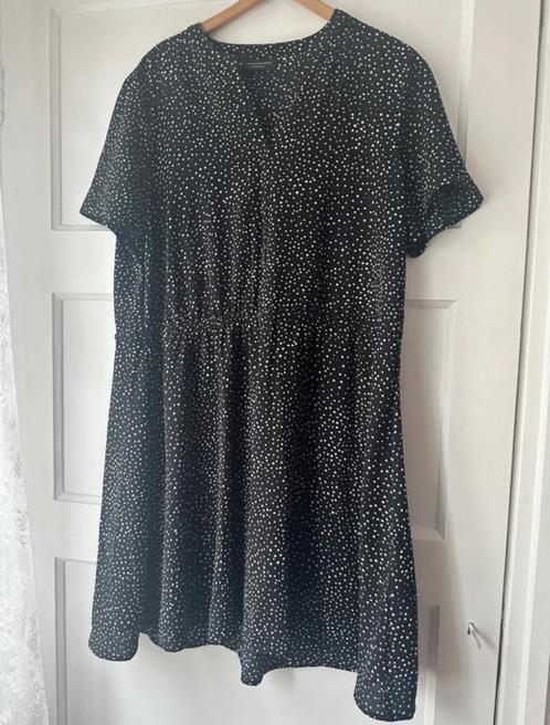 Stijlvol zwart gestipte polkadot jurk maat XL 44, Kleding | Dames, Jurken, Nieuw, Maat 42/44 (L), Zwart, Knielengte, Ophalen of Verzenden