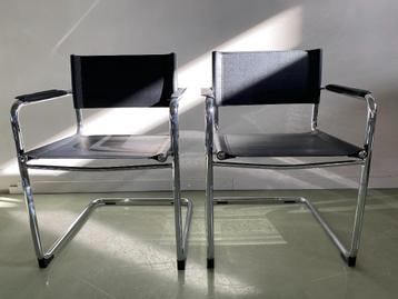 Design Buisframe Slede Stoel – Zwart (ook in wit beschikbaar beschikbaar voor biedingen