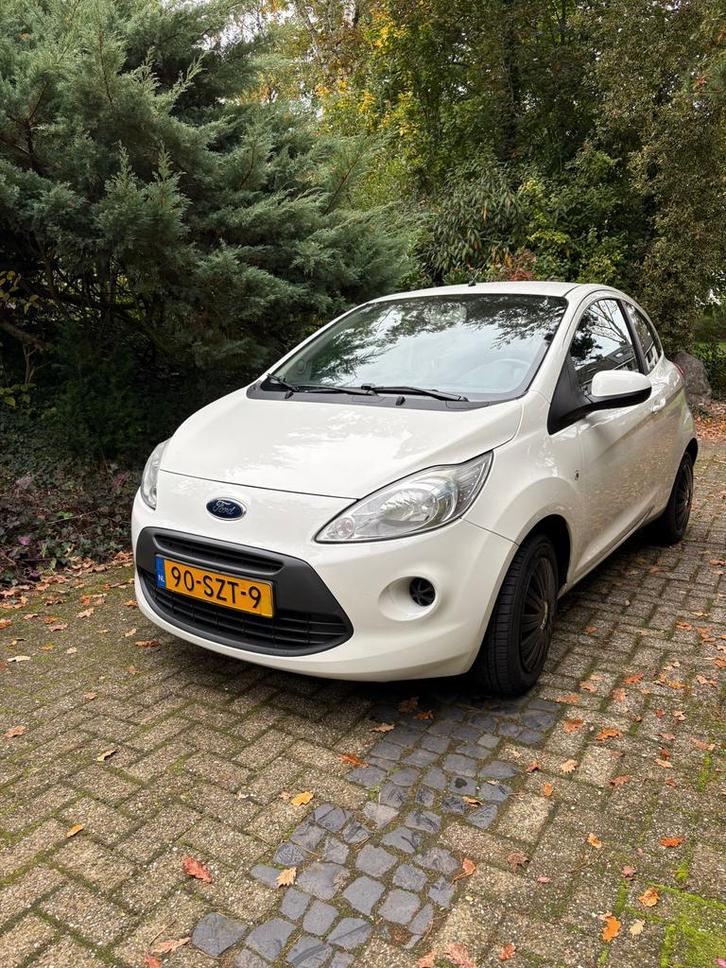 Ford Ka, 1.2 69pk, 2012, Wit, Parelmoer (prijs notk), Auto's, Ford, Particulier, Ka, Benzine, B, MPV, Handgeschakeld, Origineel Nederlands