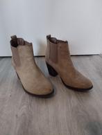 Beige instap enkellaarsjes maat 37, Kleding | Dames, Schoenen, Beige, Lage of Enkellaarzen, Ophalen of Verzenden, Gedragen