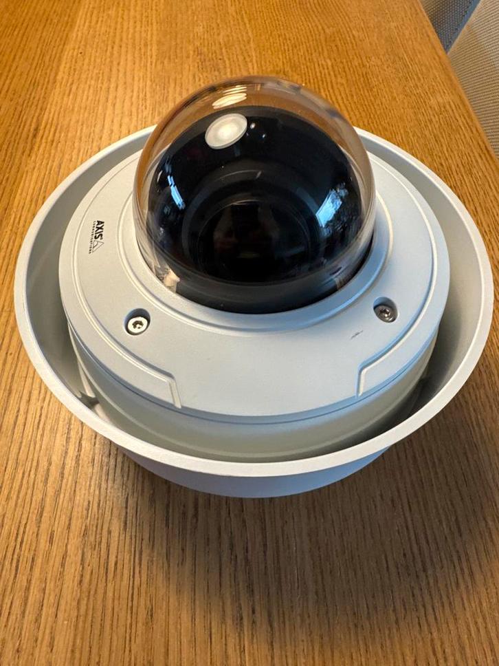 Axis P3375 360 Dome Netwerk Camera, Audio, Tv en Foto, Videobewaking, Gebruikt, Binnencamera, Ophalen of Verzenden