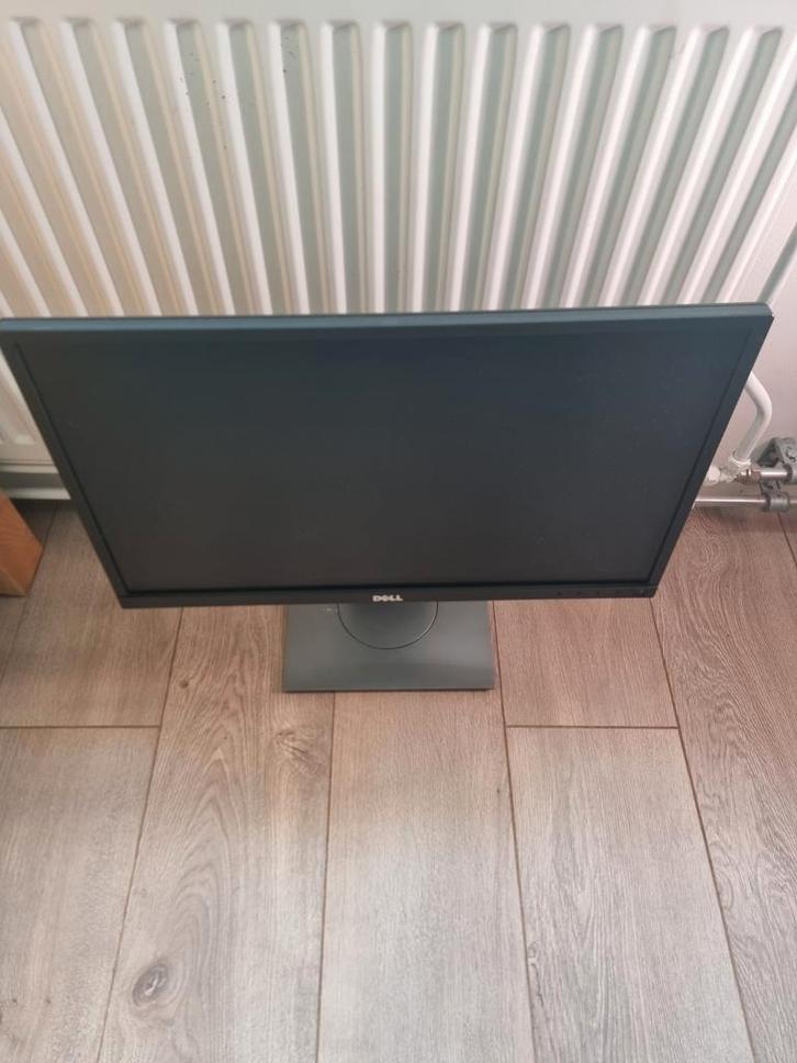 Dell Monitor - 22 inch, Computers en Software, Monitoren, Gebruikt, 60 Hz of minder, DisplayPort, DVI, VGA, In hoogte verstelbaar