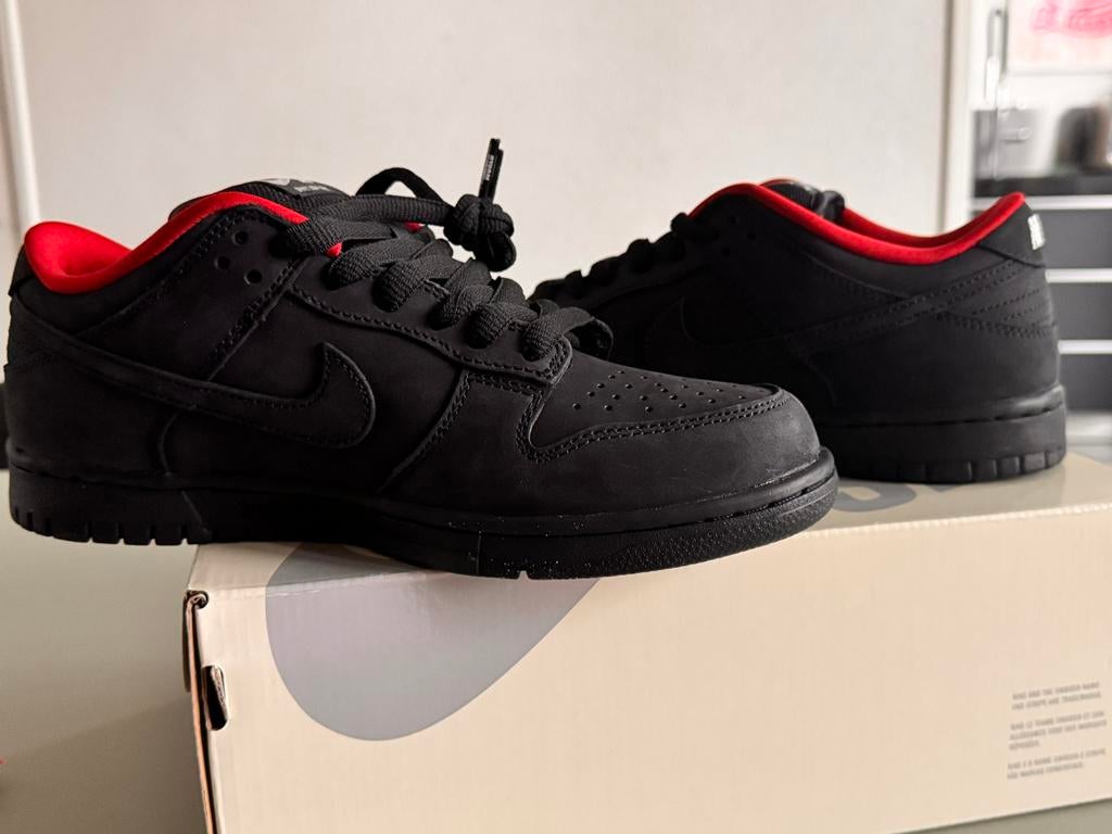 Nike SB Dunk Low Supreme 94 Black - Maat 41, Kleding | Heren, Schoenen, Nieuw, Sneakers of Gympen, Zwart, Ophalen of Verzenden