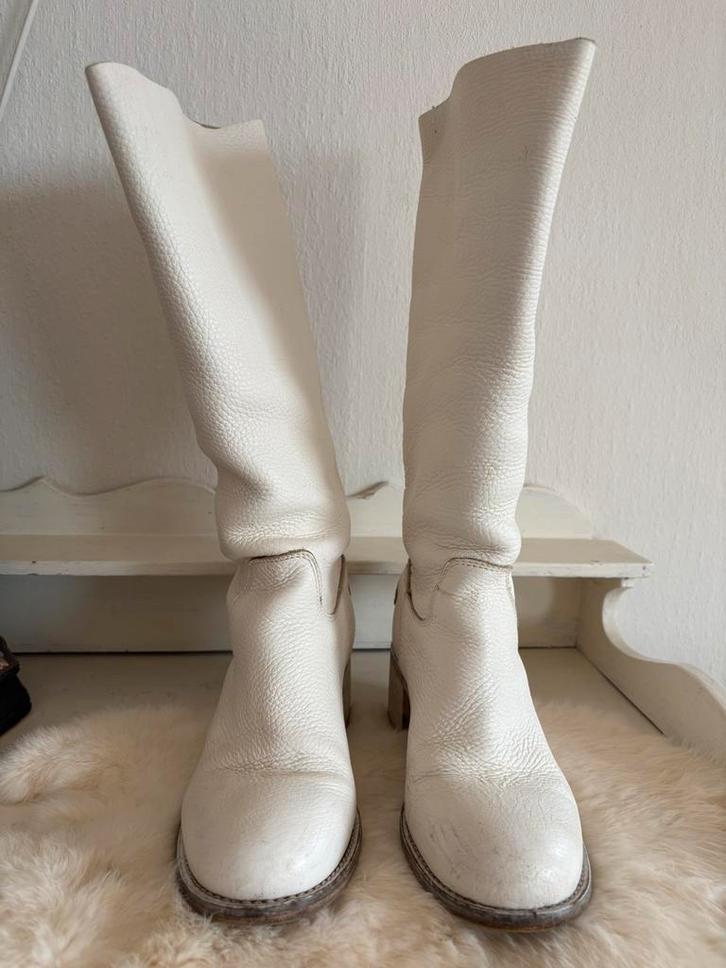 Witte laarzen Tremp, Kleding | Dames, Schoenen, Zo goed als nieuw, Hoge laarzen, Wit, Verzenden