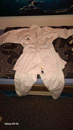 Te koop adidas karate pak maat 160, Maat XS of kleiner, Ophalen of Verzenden