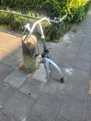 giant voorvork beschikbaar voor biedingen