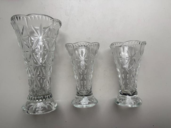 3 vaasjes uit de jaren '50, Huis en Inrichting, Woonaccessoires | Vazen, Gebruikt, Overige kleuren, Minder dan 50 cm, Glas, Ophalen of Verzenden
