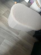 Ovaal poef met zachte stof, Zo goed als nieuw, Stof, Ovaal, 50 tot 75 cm