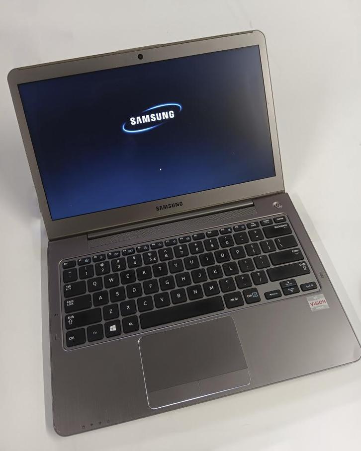 Samsung 13,3 inch Laptop SSD Windows 11, Computers en Software, Windows Laptops, Gebruikt, 13 inch, SSD, 2 tot 3 Ghz, 4 GB, Qwerty