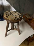 Antieke pianokruk met bloemmotief, Ophalen of Verzenden