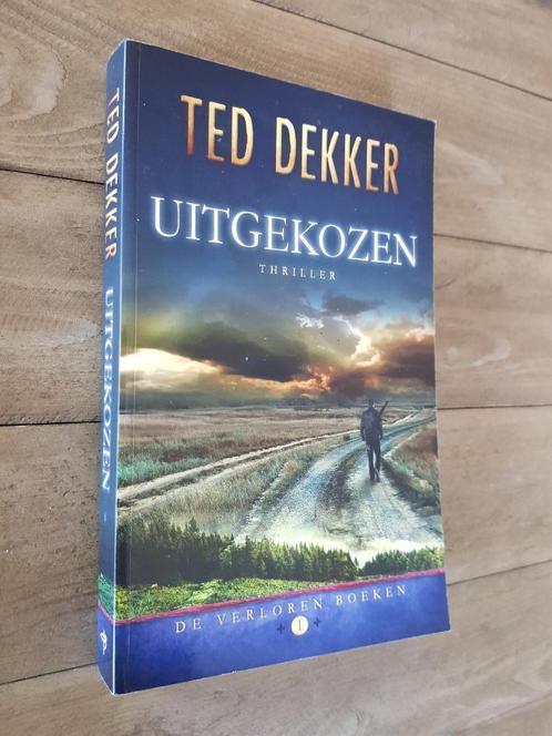 Uitgekozen - Ted Dekker (christelijke thriller), Boeken, Thrillers, Zo goed als nieuw, Nederland, Ophalen of Verzenden